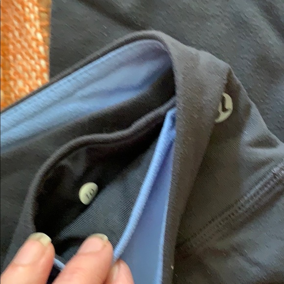 2 pairs Lululemon Wunder under Crops. Size 10 - Picture 3 of 3